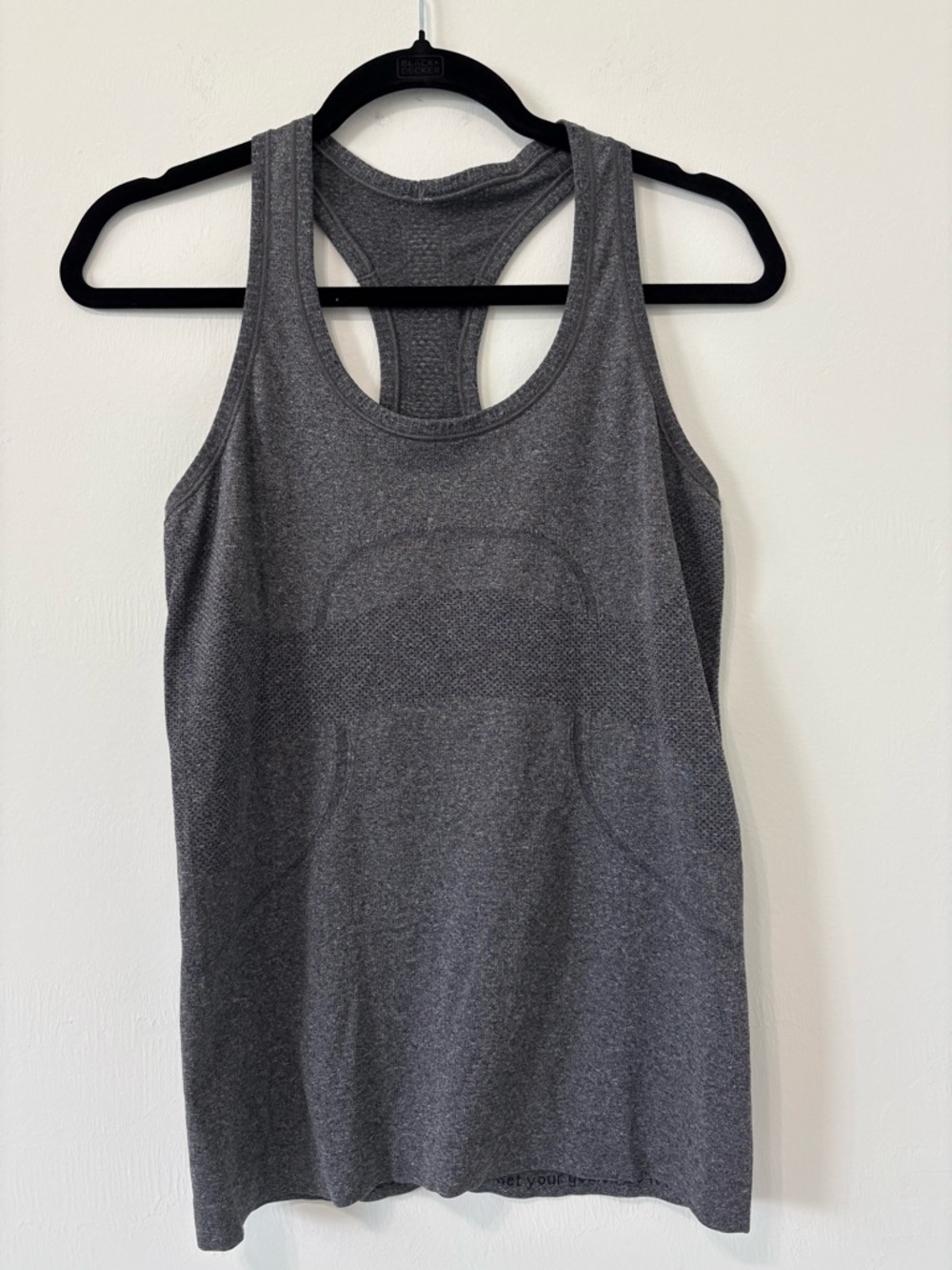 Lululemon Swiftly Racerback Tank PWC Logo Sz 6 Heathered Gray EUC - Picture 2 of 7